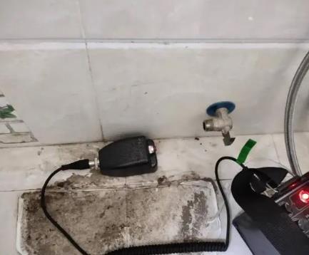 崇川屋顶漏水维修公司分享下卫生间漏水的危害及解决方法